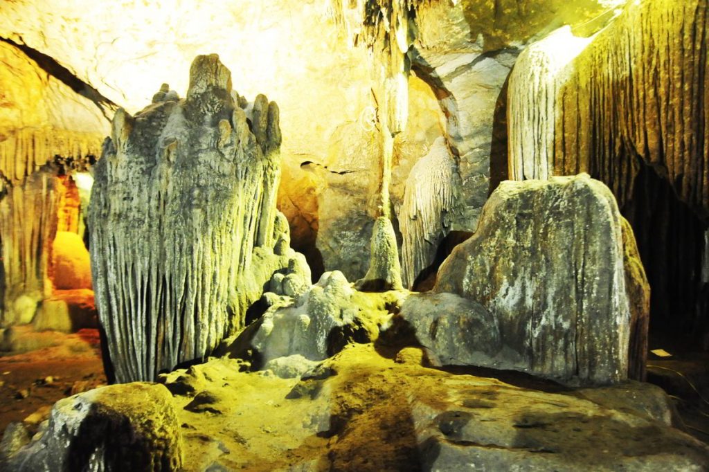 Nhũ đá trong hang động Từ Thức - đẹp xiêu lòng người  - ảnh sưu tầm